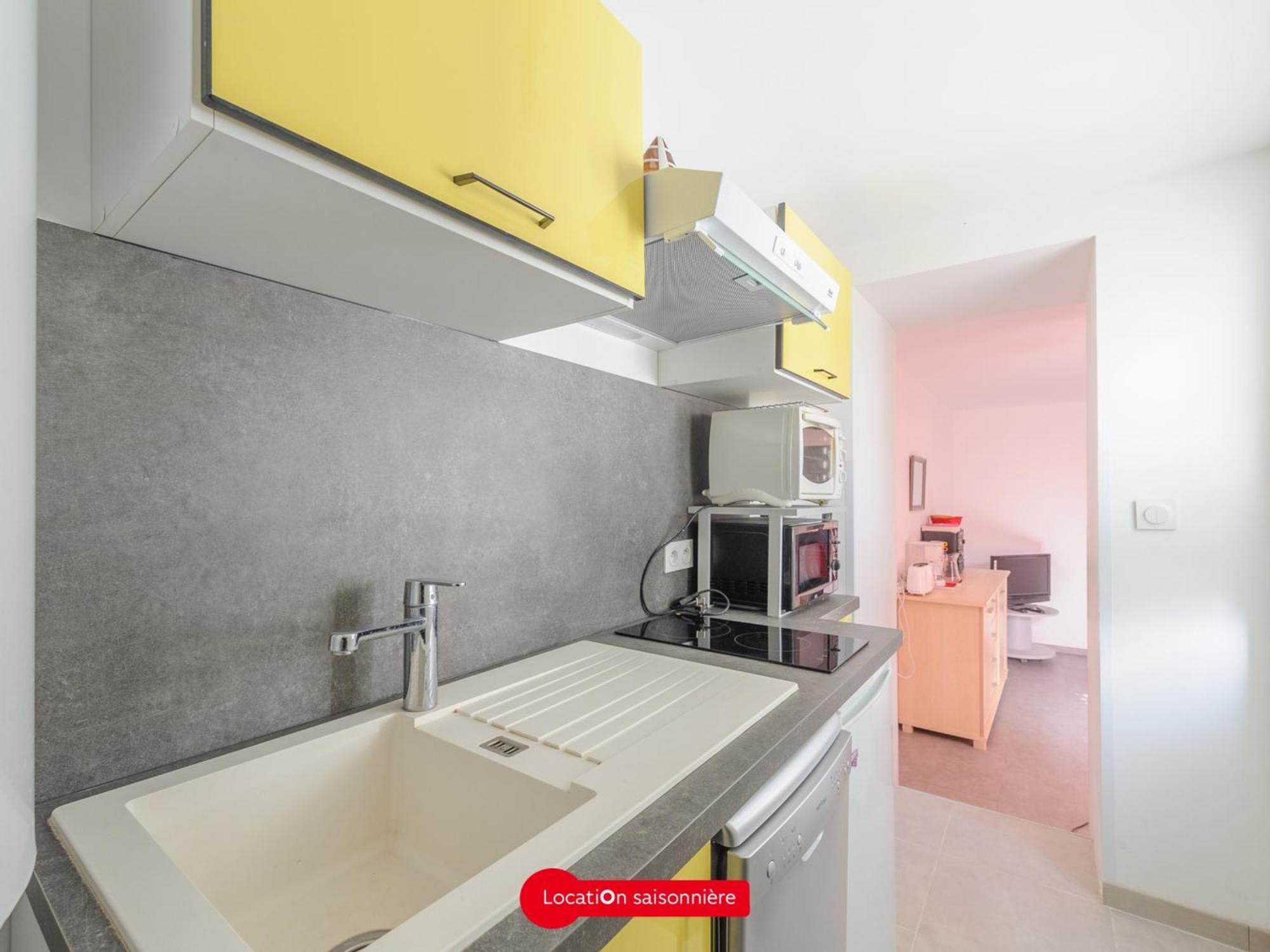 Appartement T2 A 50M De La Plage Avec Cour, Wifi Et Equipements Bebe - 4 Pers, Chatelaillon-Plage - Fr-1-535-17 Экстерьер фото